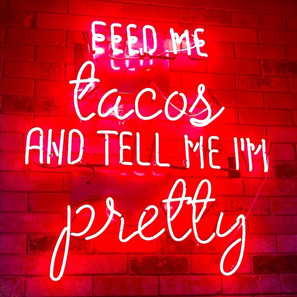 💕Heather Mc ✨Poshmark Ambassador✨ - Picture 1 of 14